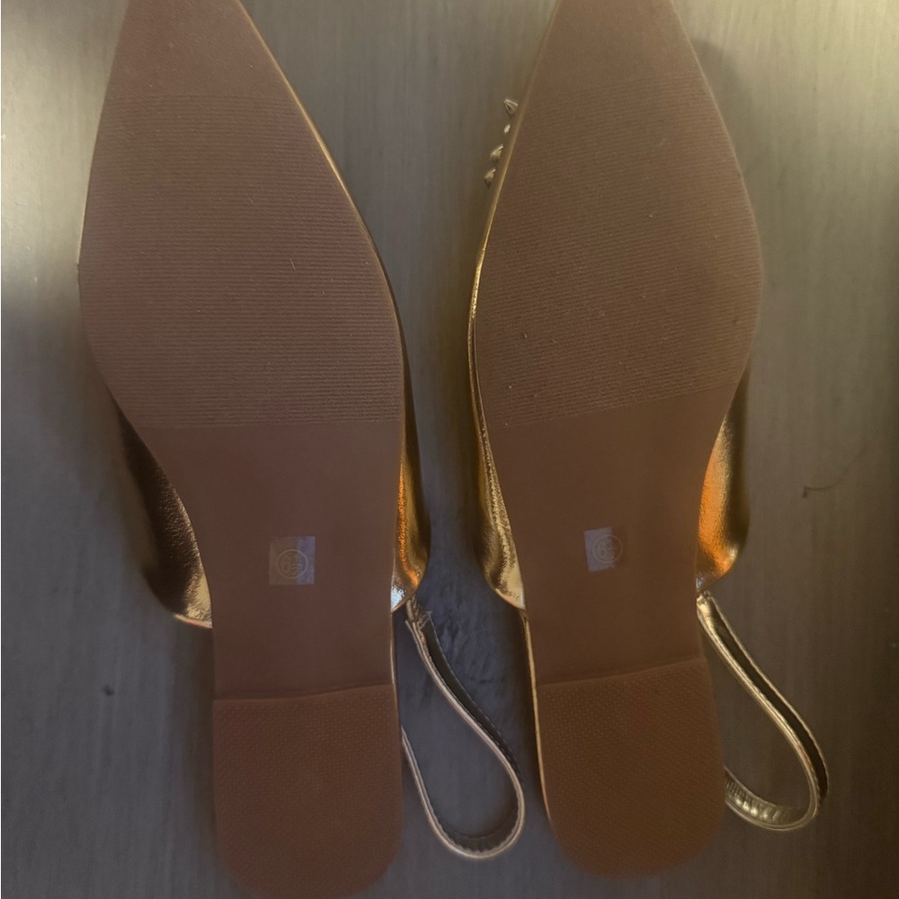 Gold and rhinestone sandals . New !